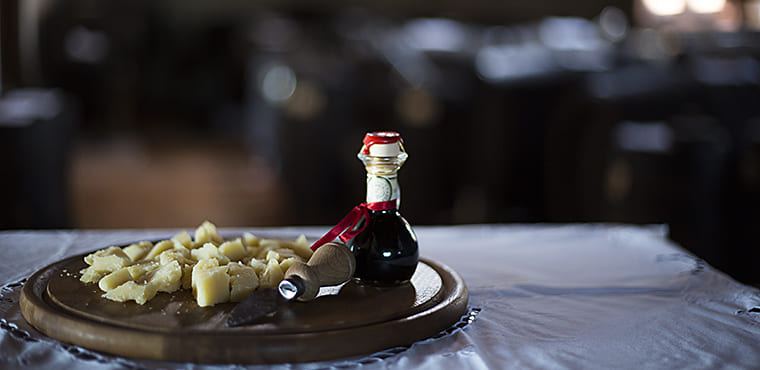 Aceto Balsamico di Modena-Visite-guidate-Cavallottitravel