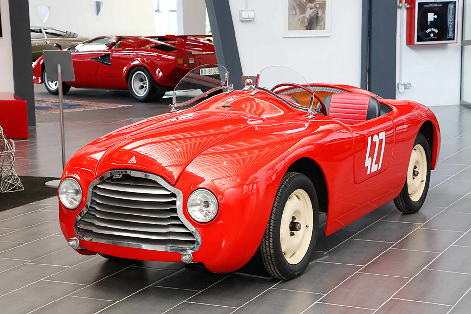 THE SUPERCARS - FERRARI – MARANELLO - CAVALLOTTI TRAVEL